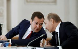 Путин призвал правительство работать, как в кризисном 2009 году