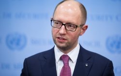 Яценюк созвал оперативный штаб по ситуации в Мариуполе
