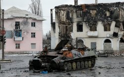 У Дебальцево объявлено перемирие: жители смогут покинуть город