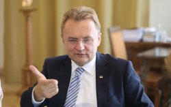Во Львове из-за кризиса увольняют работников мэрии