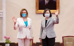 Пелосі заявила, що США не відмовляться від Тайваню