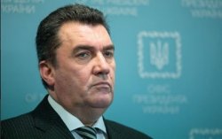 Данілов присоромив чоловіків, які бажають залишити Україну під час війни