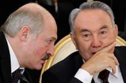 Назарбаев и Лукашенко обсудили обострившуюся ситуацию в Украине