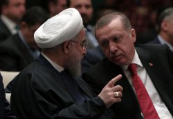 Президенты Турции и Ирана обсудили по телефону ситуацию в Сирии