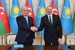 Токаев направил телеграмму поздравления президенту Азербайджана