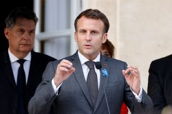 Макрон призвал к доверительным отношениям между ЕС и Россией