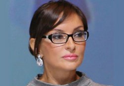 Мехрибан Алиева встретилась с председателем Сената Франции