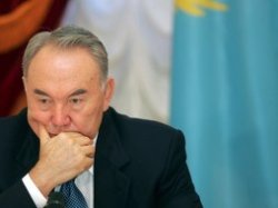 Назарбаев может заменить Меркель в урегулировании российско-украинских отношений