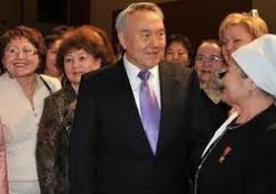 Назарбаев: тысячи людей просят меня баллотироваться на новый срок