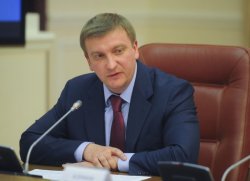 Под первую волну люстрации попало 357 чиновников, - Петренко