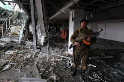 В СНБО объяснили, зачем удерживать донецкий аэропорт
