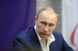 В Британии делают ставки на уход Путина с поста в 2015-м