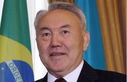 Назарбаев готов стать посредником в донбасском конфликте