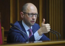 Яценюк не верит в скорый возврат Крыма Украине