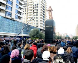 Общественность Азербайджана чтит память жертв Ходжалинского геноцида (ФОТО)