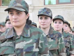 Военный билет будет выдаваться и женщинам 